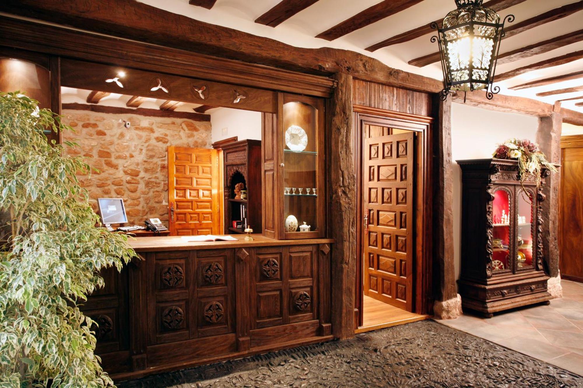 Hotel Boutique Real Casona De Las Amas Azofra Exterior photo