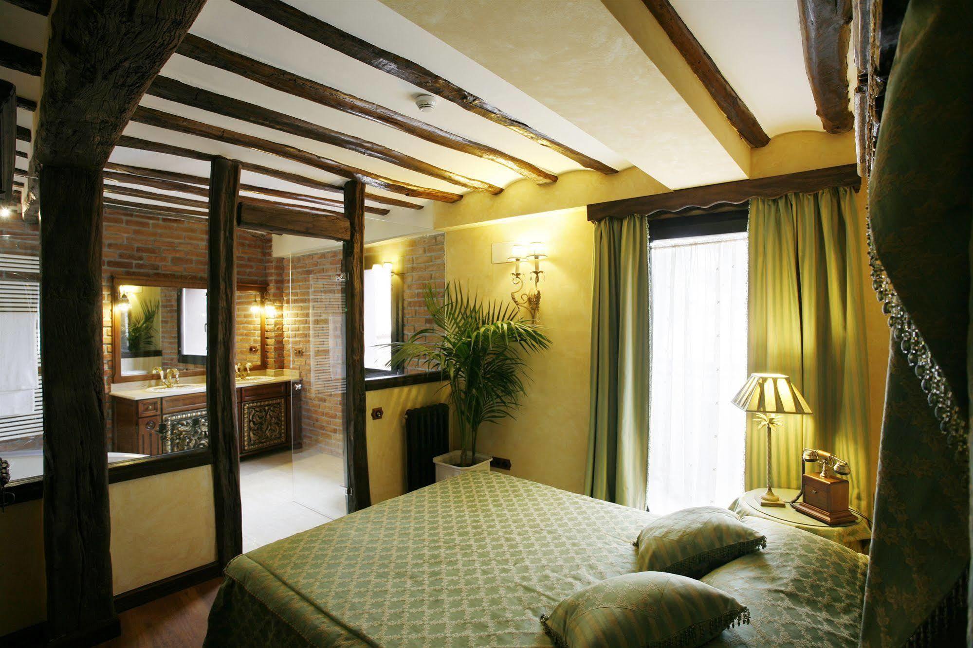 Hotel Boutique Real Casona De Las Amas Azofra Room photo