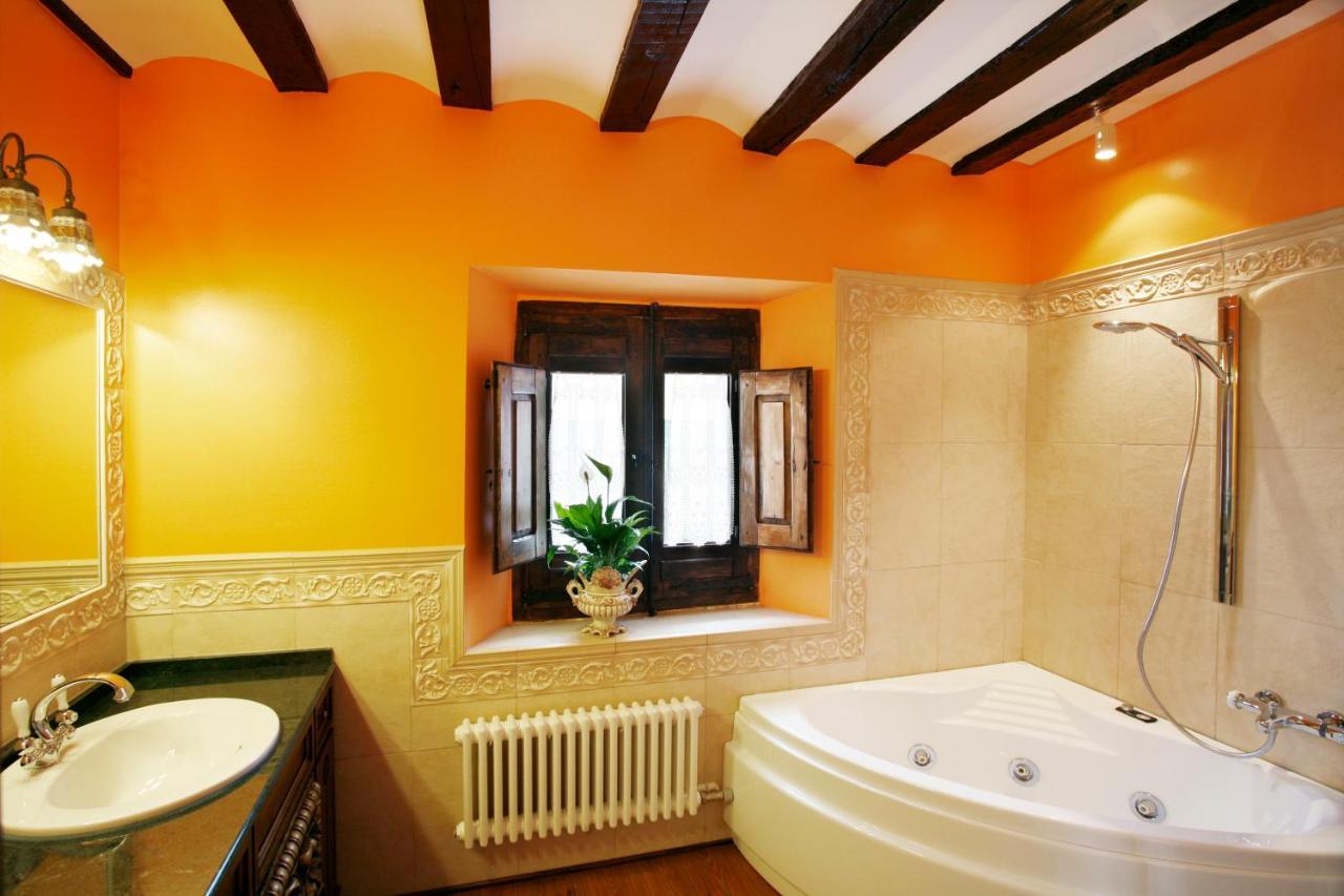 Hotel Boutique Real Casona De Las Amas Azofra Exterior photo